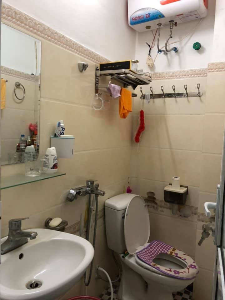 Bán nhà đẹp Khương Đình, 35m2, ô tô đỗ cách 20m, để lại toàn bộ nội thất