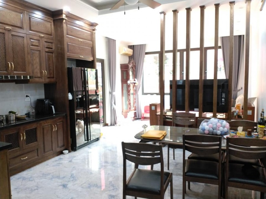 Bán Nhà Nguyễn Trãi 45m2 Gần Phố Oto Tránh Vào Nhà MT 5m Lô Góc Dân Chí Cao