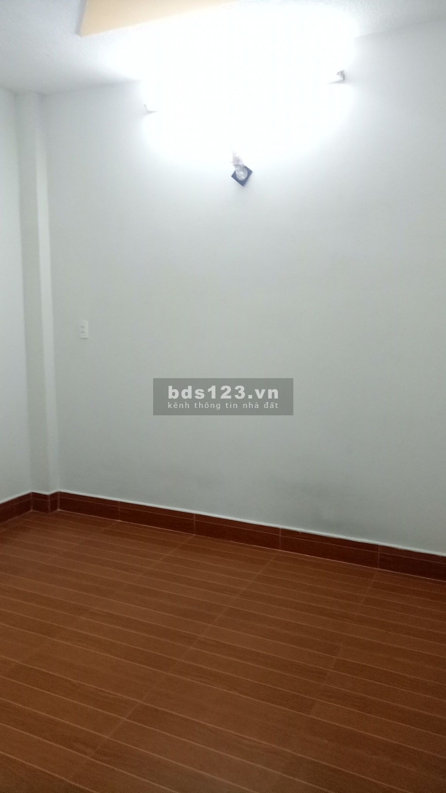 Tìm một bạn nữ ở ghép, phòng trọ mới xây, sạch sẽ, thoáng mát.