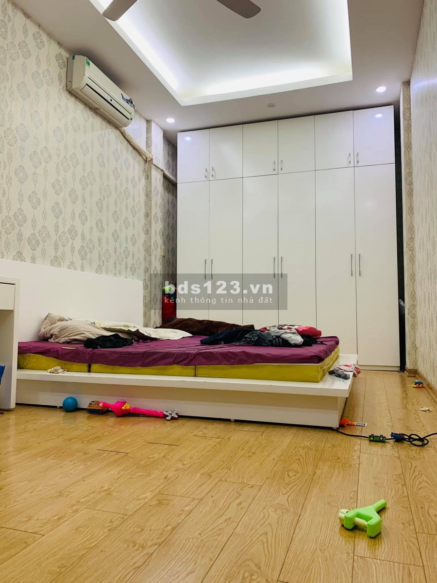 Bán nhà Tôn Đức Thắng – Văn Chương, 30m2 *6T, kinh doanh tại nhà, ngõ rộng, thông.