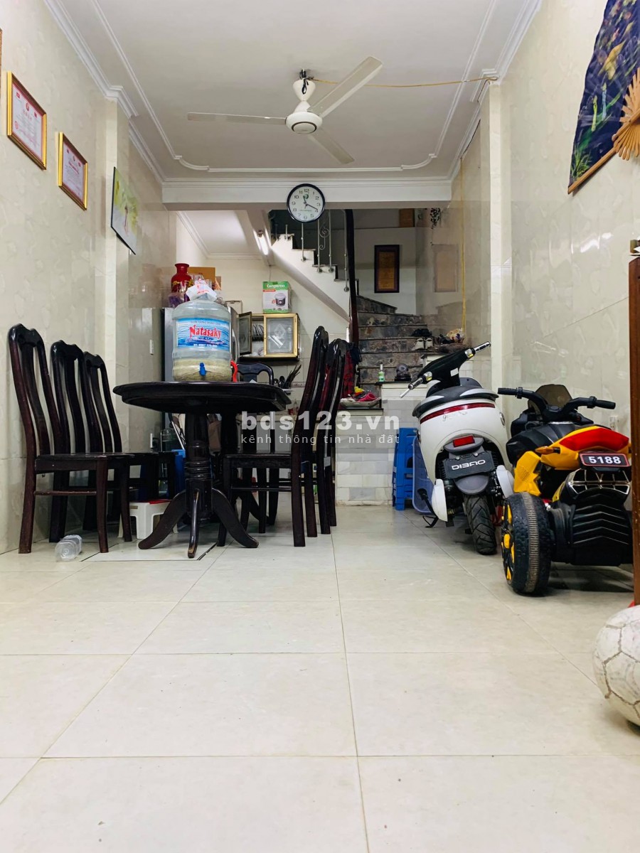 Bán nhà Tôn Đức Thắng – Văn Chương, 30m2 *6T, kinh doanh tại nhà, ngõ rộng, thông.