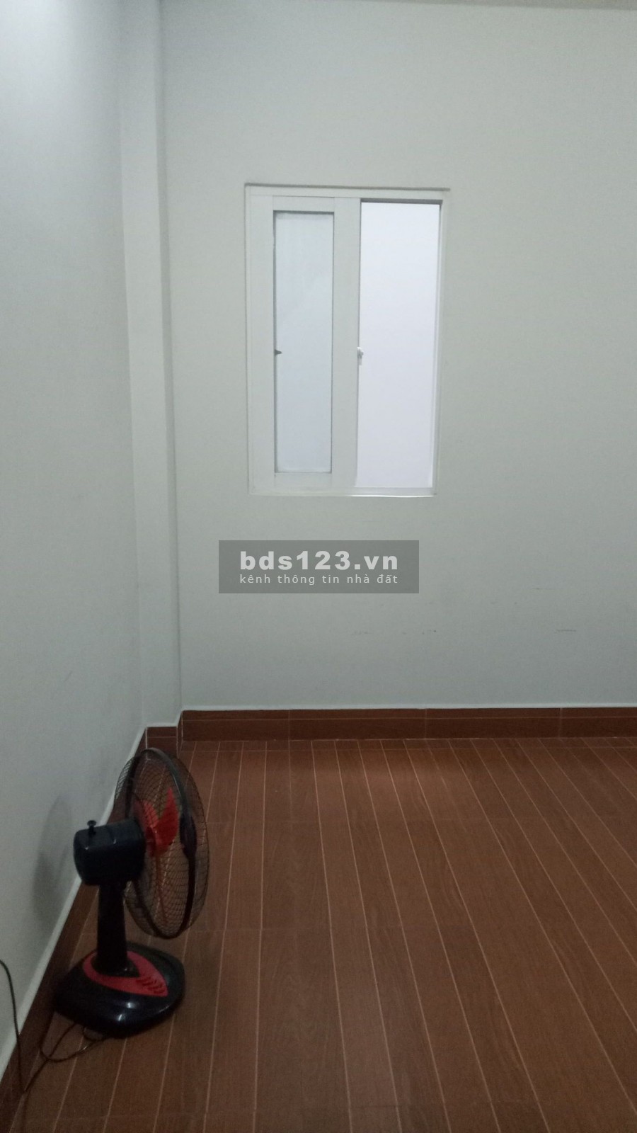 Tìm một bạn nữ ở ghép, phòng trọ mới xây, sạch sẽ, thoáng mát.