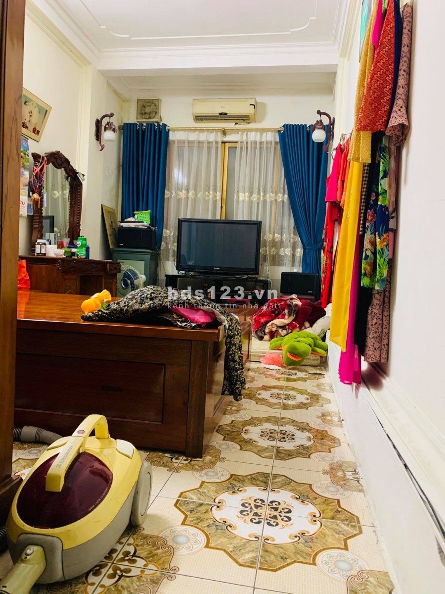 Bán nhà Tôn Đức Thắng – Văn Chương, 30m2 *6T, kinh doanh tại nhà, ngõ rộng, thông.