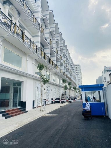 NHÀ MT ĐƯỜNG ADV 1 TRỆCH 3 LẦU ĐẲNG CẤP THƯỢNG LƯU GIÁ 7,8 TY