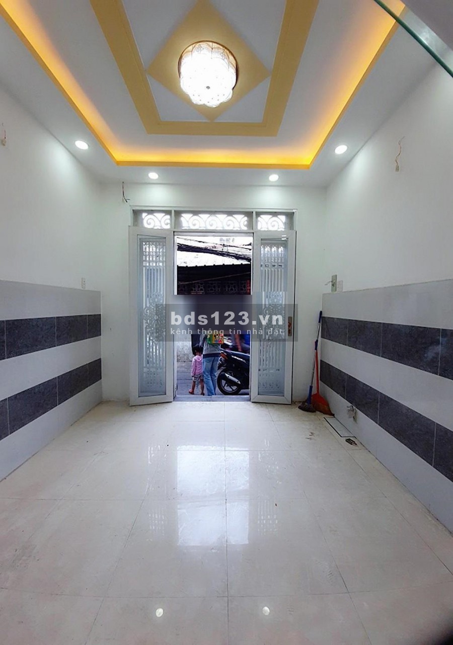 Bán nhà mới 2 tầng 3.4x8. 4 gần MT Lò Gốm Q6, giá 3ti1
