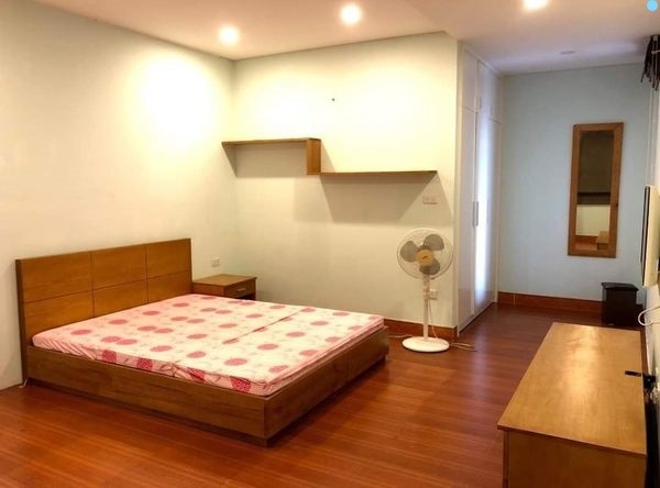 CầnBán nhanh siêu phẩm Ba Đình 8 tầng thang máy DT 98m2 MT8m giá 12tỷ5