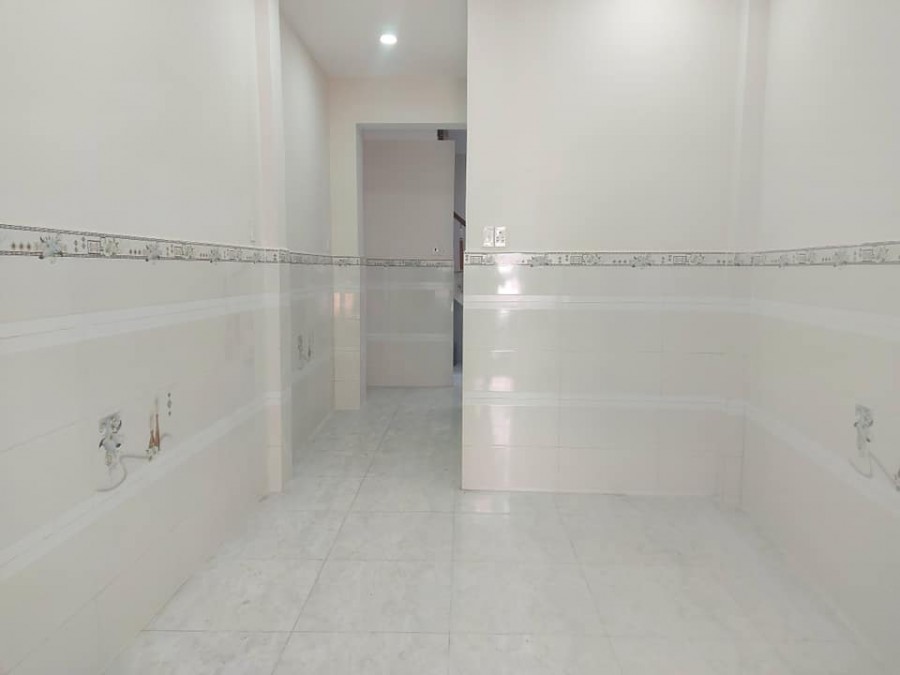 GIA CHỦ BÁN GẤP NHÀ NỞ HẬU TÂN BÌNH 3 TẦNG 40M2 GIÁ 4,8 TỶ (CNB-713)