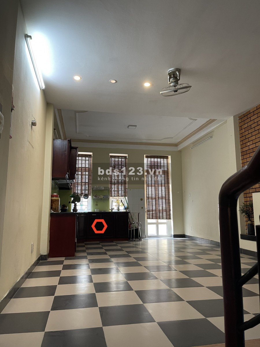 Nhà HXH D1 4x20m, 1trệt, 2lầu, 4pn, 5wc, full máy lạnh.
