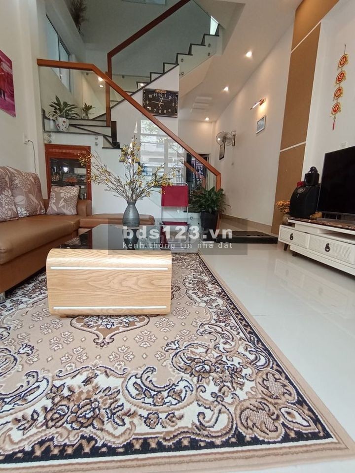 Bán nhà chính chủ HXH Tân Phú, 42m2 chỉ 4.49 Tỷ