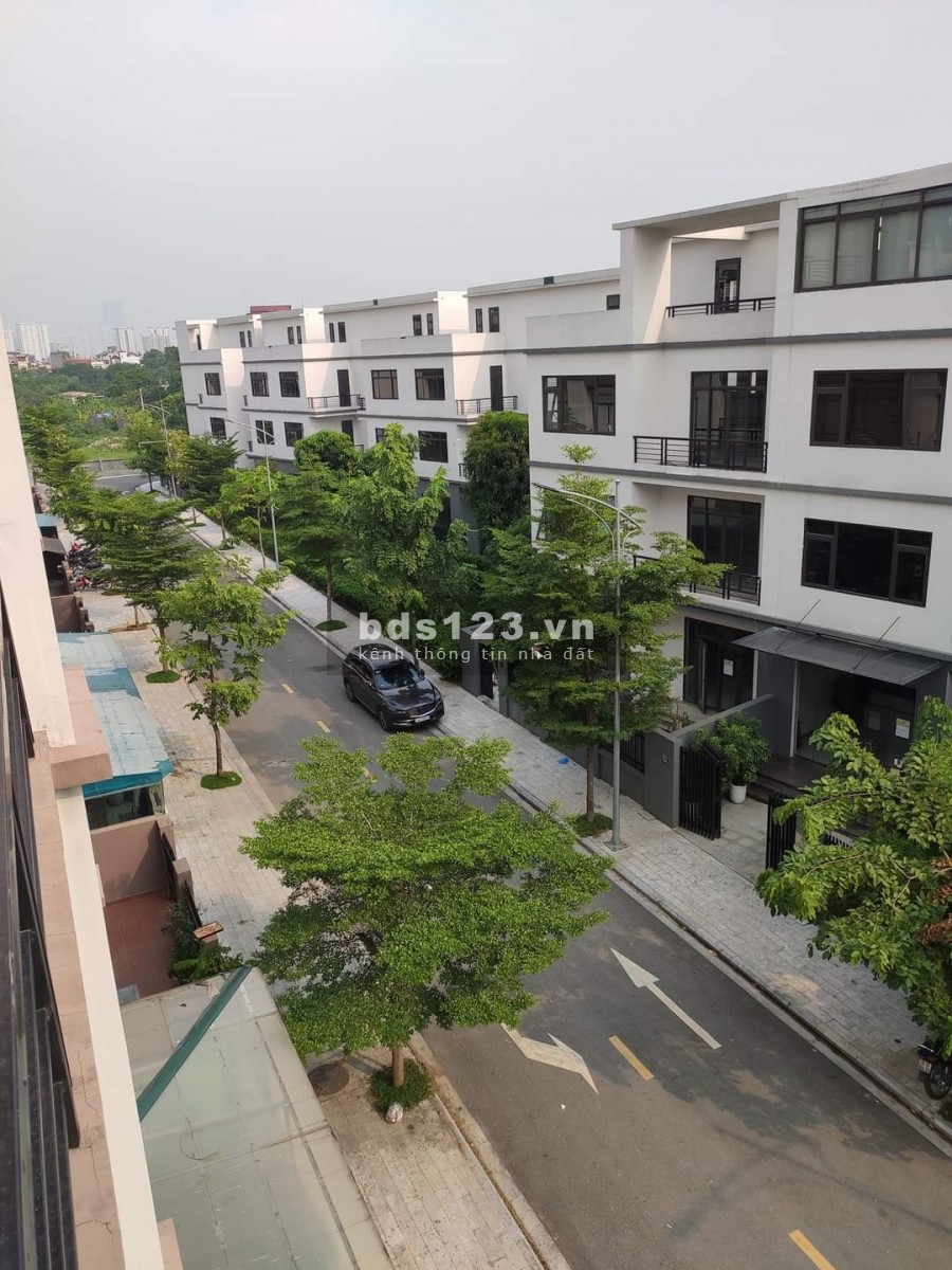 Bán shophouse mặt phố Nam Từ Liêm, 2 mặt tiền, kinh doanh, 100m2 x 5T, 19 tỷ.