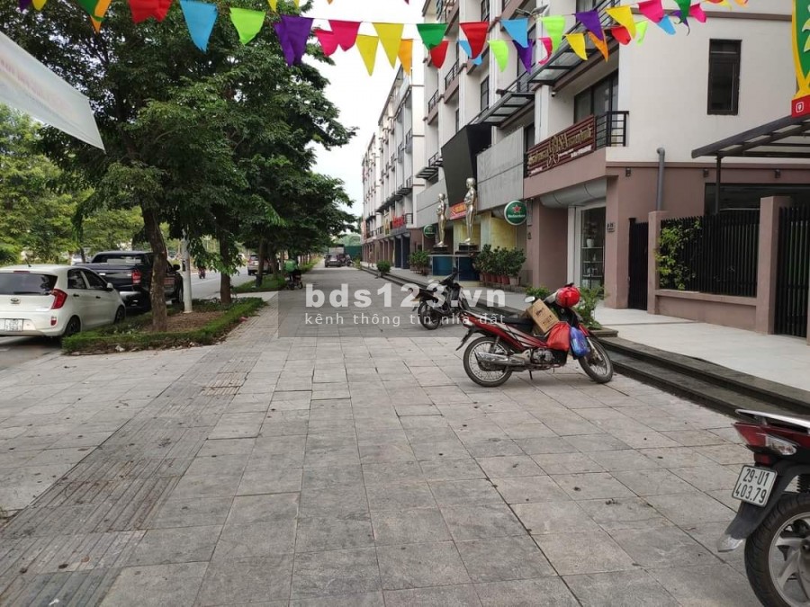 Bán shophouse mặt phố Nam Từ Liêm, 2 mặt tiền, kinh doanh, 100m2 x 5T, 19 tỷ.