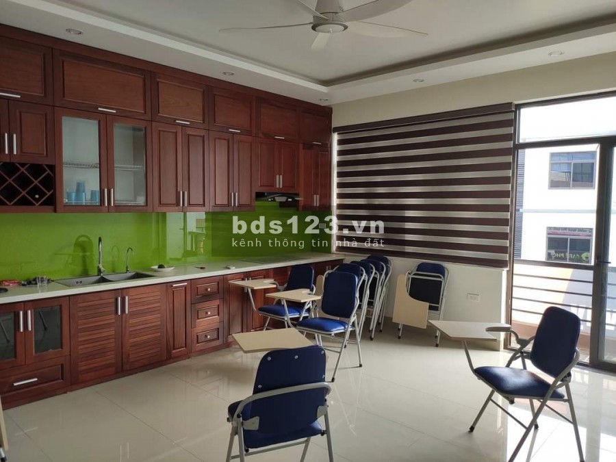 Bán shophouse mặt phố Nam Từ Liêm, 2 mặt tiền, kinh doanh, 100m2 x 5T, 19 tỷ.