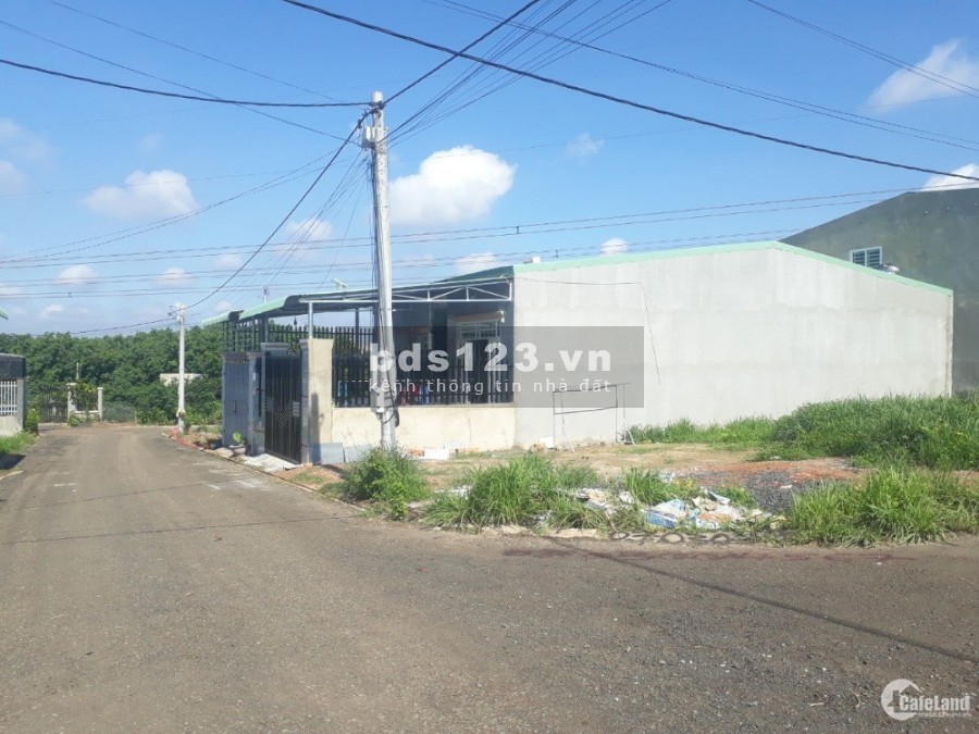 Bán lô đất Đồng Xoài vị trí đẹp, view thông thoáng, 102m2, giá 750tr, không thương lượng, k qua môi giới