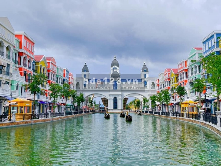 CĐT Vinpear mở bán Condotel tại Grand World Phú Quốc giá cực kỳ ưu đãi với lợi nhuận cam kết tối thiểu 10%/ năm .Liên hệ 0363583647