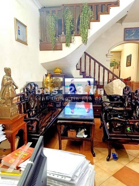 Nhà Hoàng Mai 40m2 giá cực tốt