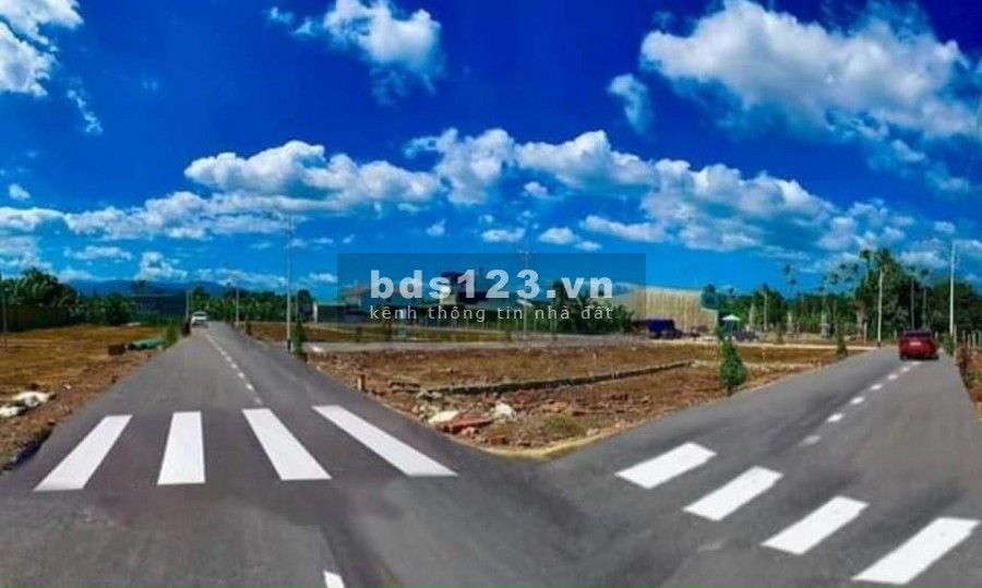 ĐẤT DIÊN AN BAO ĐẸP GIÁ CỰC TỐT. TIỆN ĐẦU TƯ HOẶC AN CƯ. ĐƯỜNG NHỰA 5M, CÓ VỈA HÈ. GIÁ 700 TRIỆU