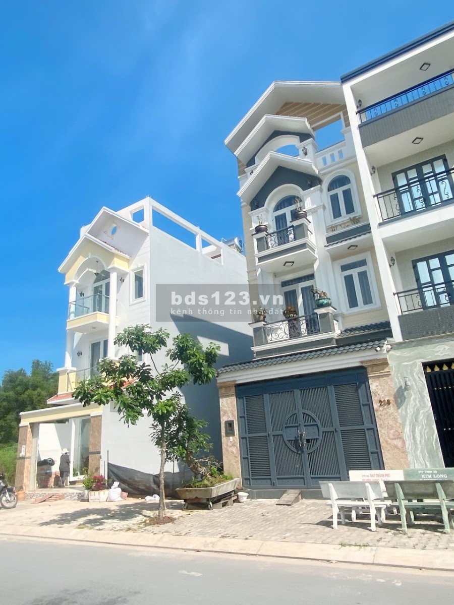 Bán nhà phố liền kề, khu dân cư Tân Tạo, Bình Tân, 80m2, giá 3.8 tỷ, đường trước nhà 16m