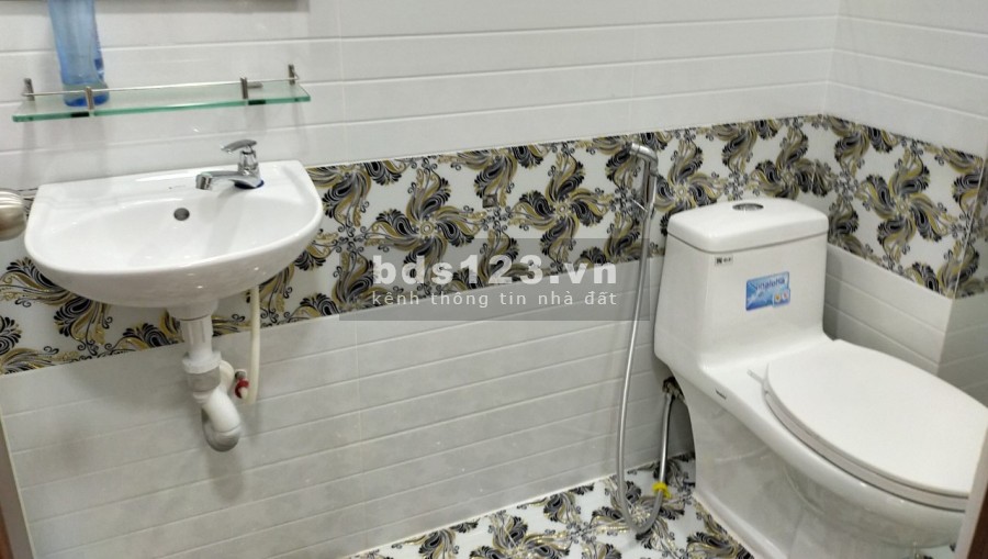 Bán Nhà Hẻm 3m CMT8 P5 Tân Bình Giá Rẻ, 45 m2, 4 lầu, 4 Phòng Ngủ.