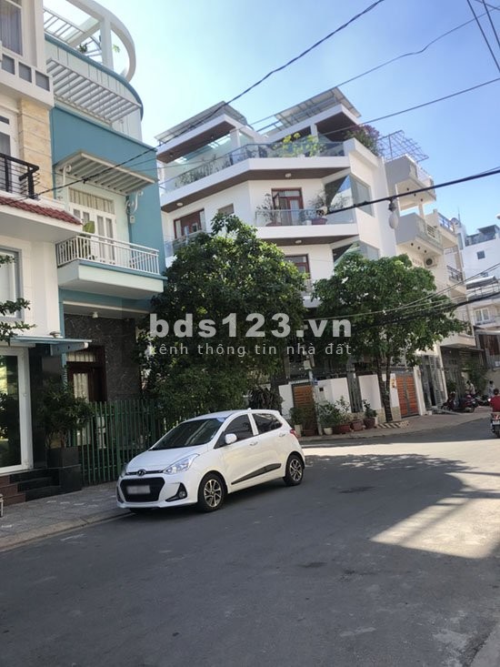 VỊ TRÍ ĐẸP NHÀ PHỐ 4 LẦU SÂN THƯỢNG MẶT TIỀN ĐƯỜNG SỐ, F.TÂN QUY, QUẬN 7