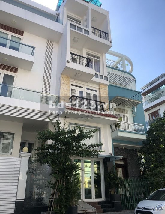 VỊ TRÍ ĐẸP NHÀ PHỐ 4 LẦU SÂN THƯỢNG MẶT TIỀN ĐƯỜNG SỐ, F.TÂN QUY, QUẬN 7