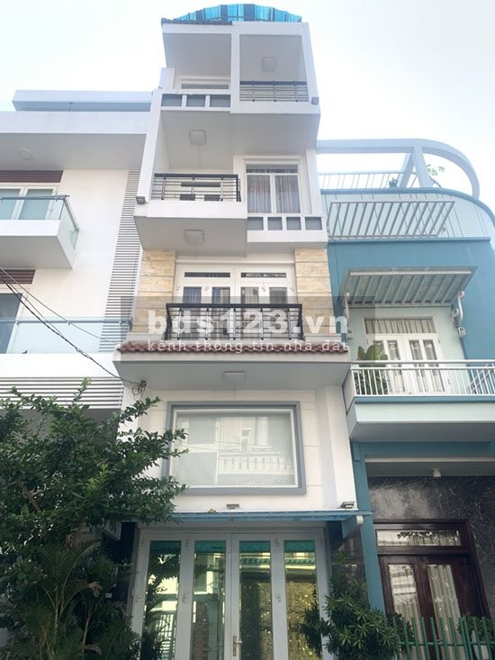 VỊ TRÍ ĐẸP NHÀ PHỐ 4 LẦU SÂN THƯỢNG MẶT TIỀN ĐƯỜNG SỐ, F.TÂN QUY, QUẬN 7