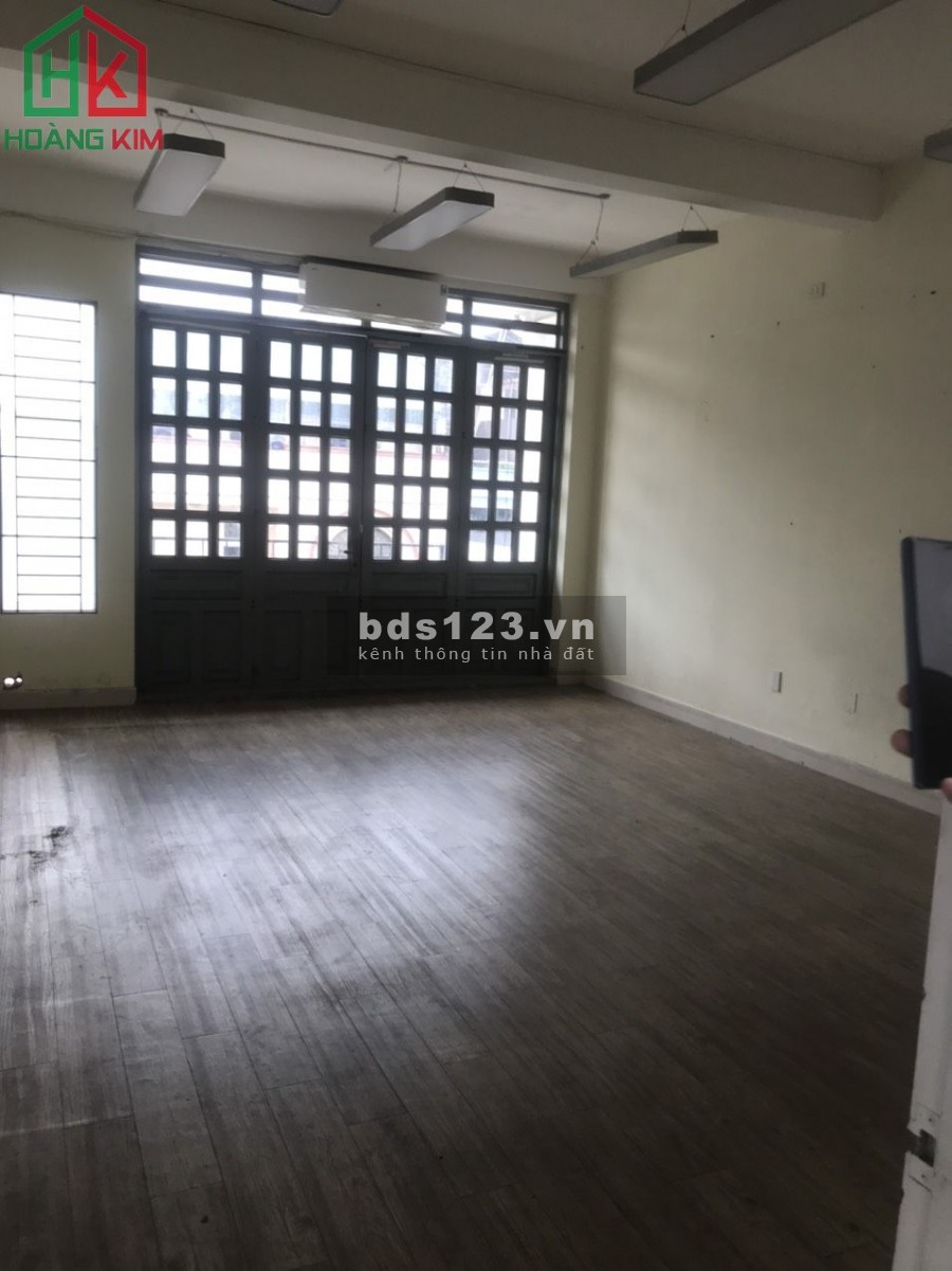 Cho thuê gấp nhà nguyên căn NGANG 5M mặt tiền đường khu K300, phường 12, Tân Bình
