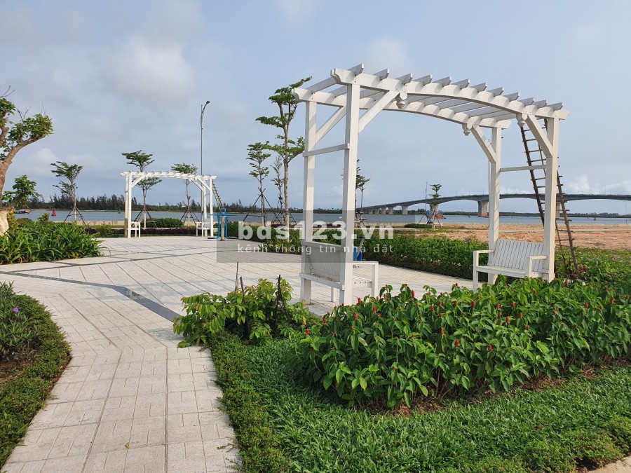 Cần bán nhanh nhà 3 tầng ngay Phố Cổ Hộ An, đã có sổ đỏ