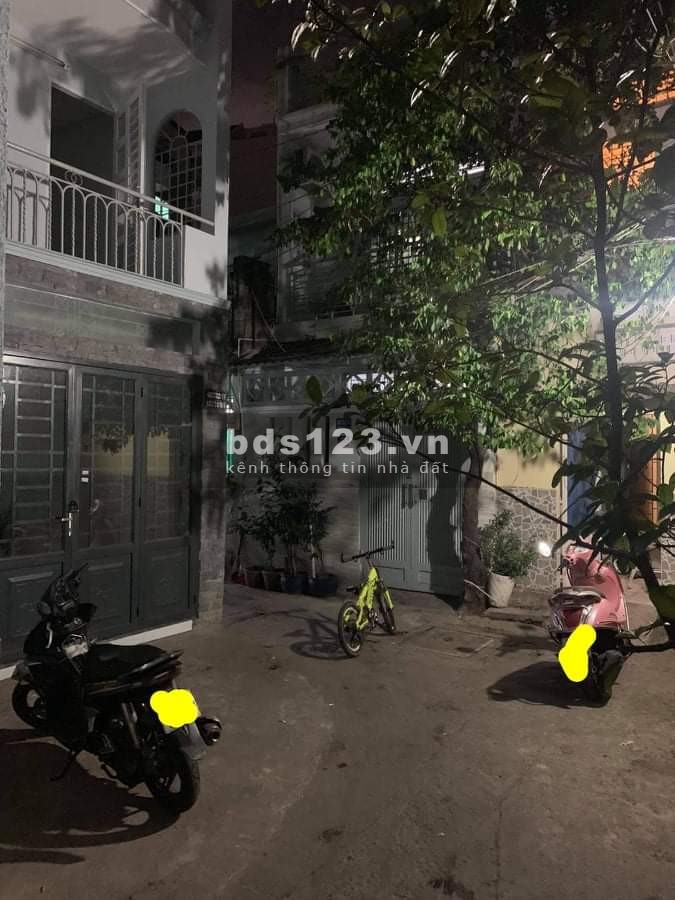 Bán nhà 4x8, 1T+2L, nhà hẻm 2 sẹc, rộng rãi, ko ngập, nhà mới, P10, Tân Bình, 3,65 tỷ, 0938078565