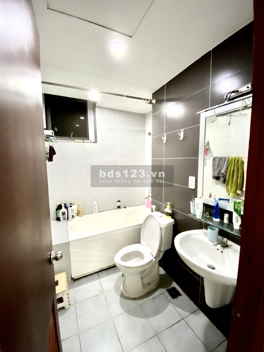 Cần cho thuê gấp căn hộ chung cư Ngọc Phương Nam đường Âu Dương Lân, Quận 8, Diện tích: 120m2, 3 phòng ngủ