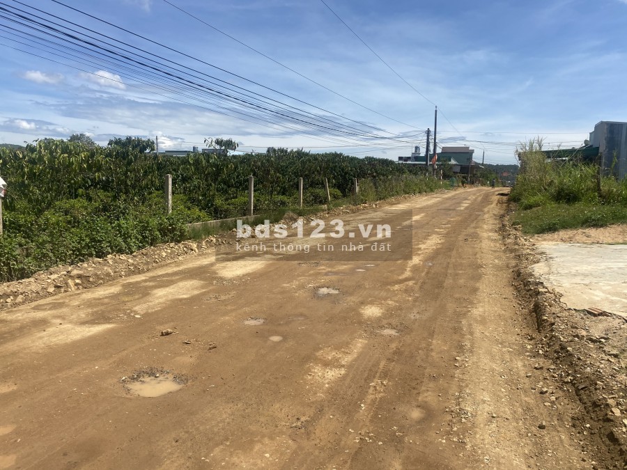 64. Cần bán lô đất đường Mai Thúc Loan xã Đại Lào tp Bảo Lộc tỉnh Lâm Đồng