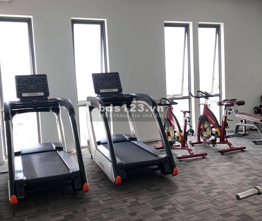 Officetel D-Vela bán 1,170 tỷ có máy lạnh, rèm, bếp