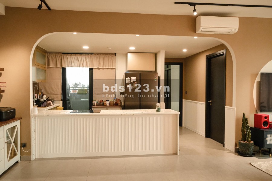 Cần tiền bán nhà Mặt ngõ Lò Đúc giá 3.2 tỷ, 45mx3T, đẹp, để lại NT
