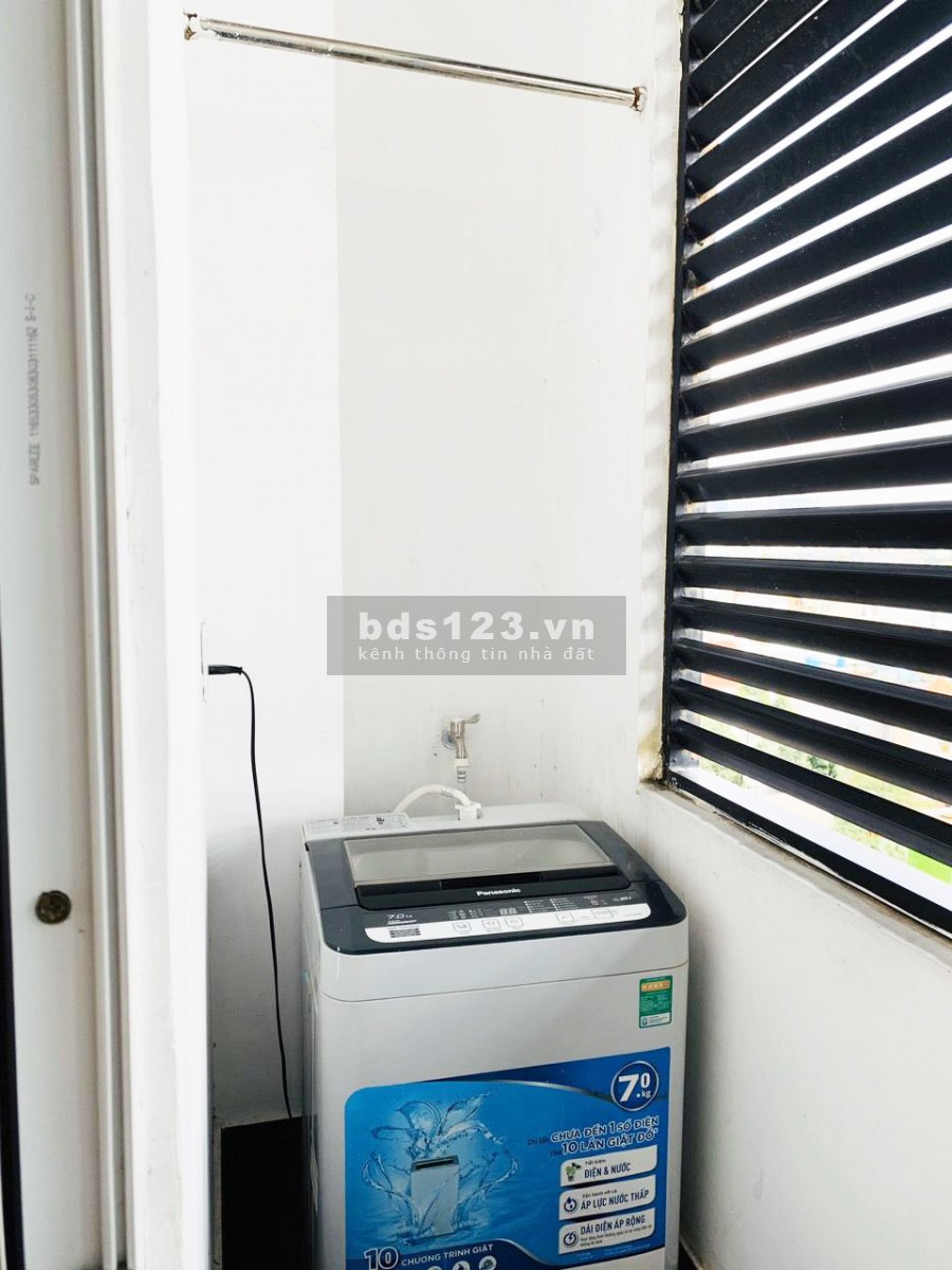 Cho thuê Chung Cư Mini gác lửng Nội Thất Gỗ cửa sổ mát mẻ có máy giặt riêng quận 7