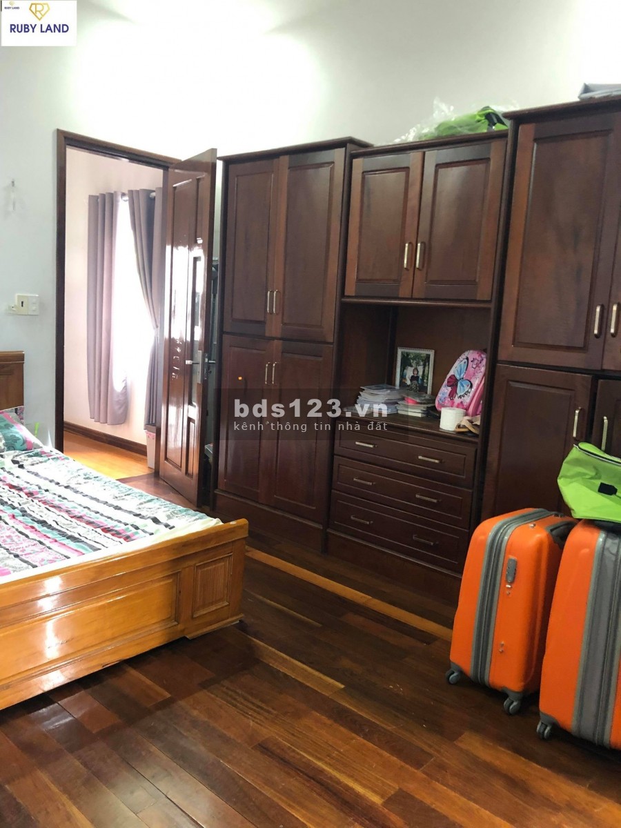 Nhà 3 Tầng Hoàng Quốc Việt Kiệt 6m, 111m2 Giá Chỉ 4,1 tỷ