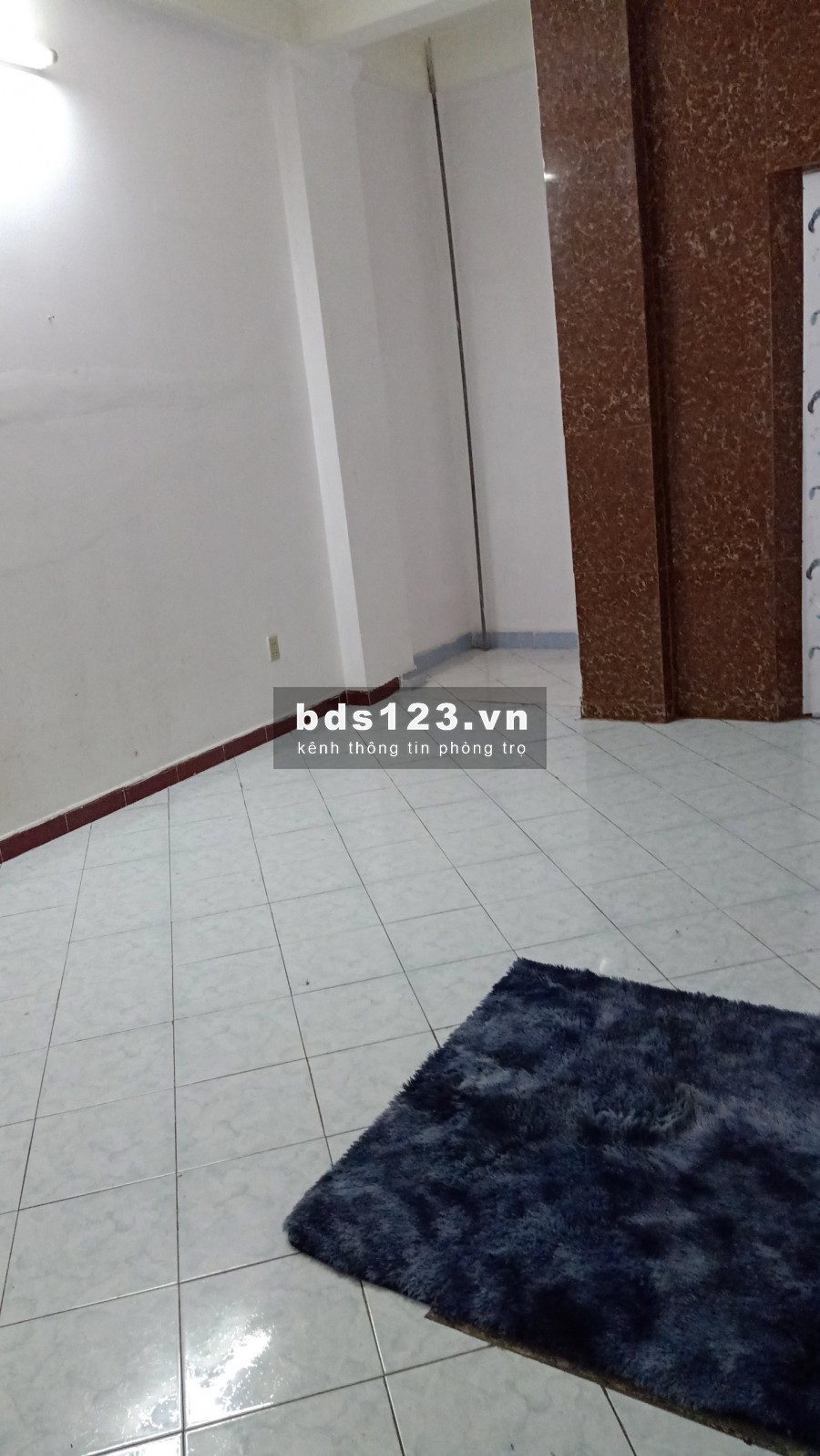 Cho thuê phòng mặt tiền, Đinh Bộ Lĩnh, cực rộng, 2.5tr.