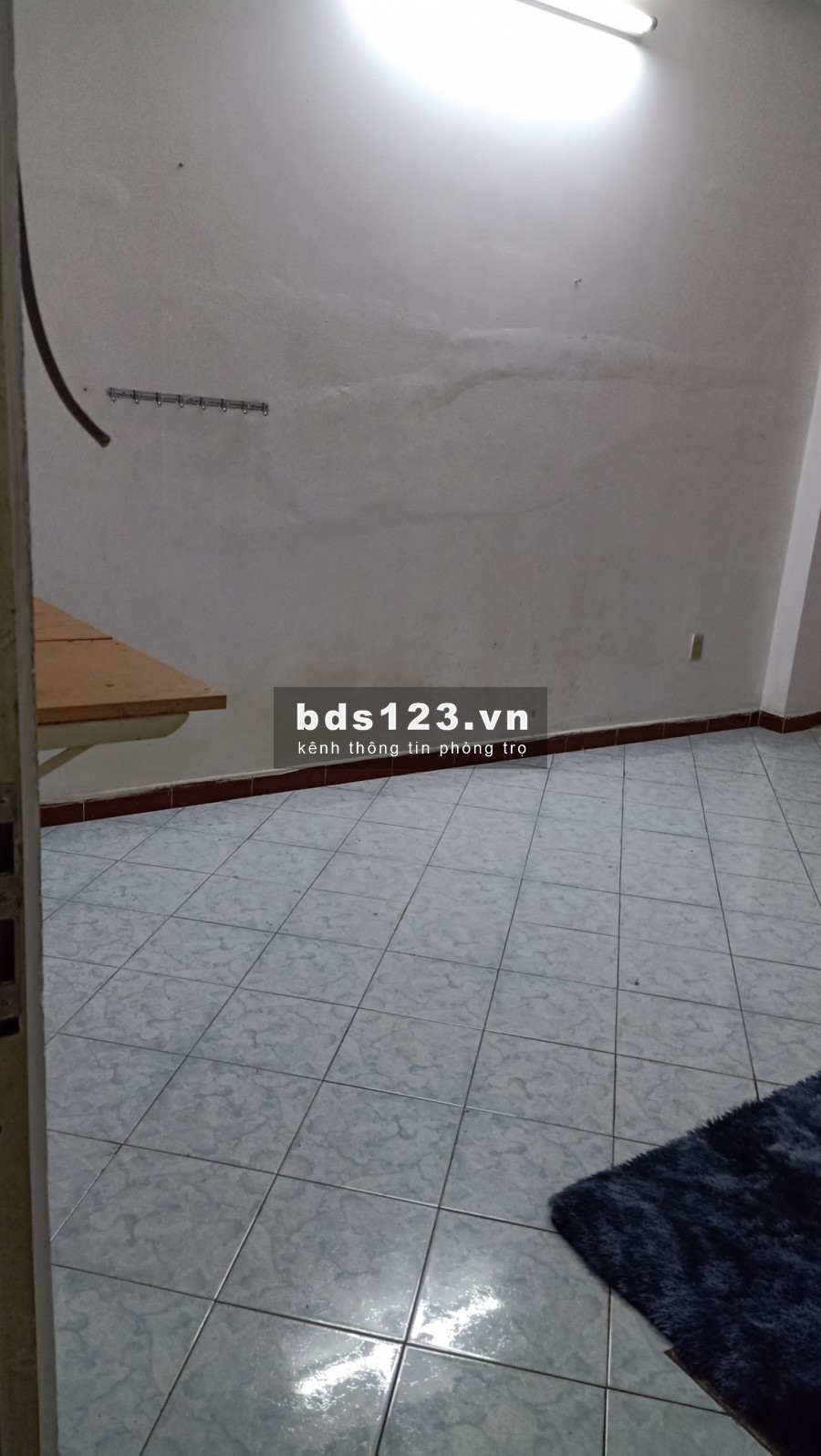 Cho thuê phòng mặt tiền, Đinh Bộ Lĩnh, cực rộng, 2.5tr.