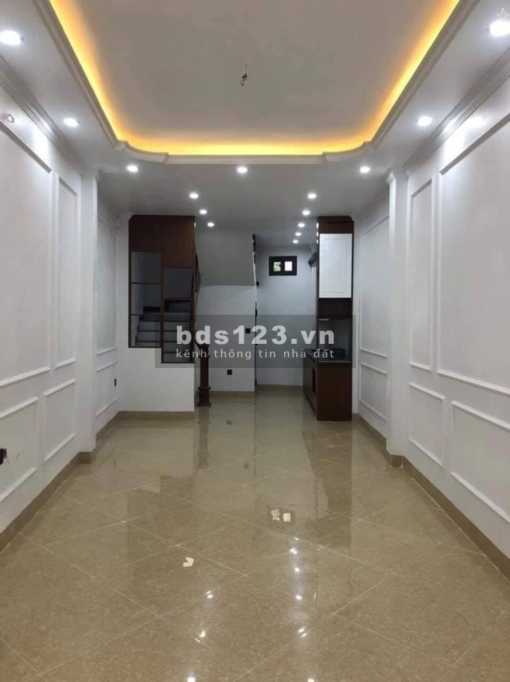 BÁN NHÀ ĐẦU PHỐ THUỴ KHUÊ, SỔ ĐỎ VIP - NHÀ MỚI TINH 5 TẦNG, 3 PN, Ở NGAY