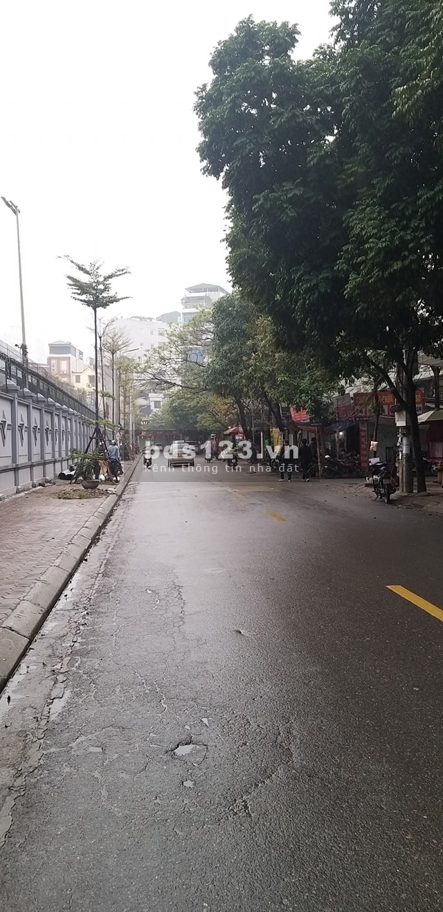 BÁN GẤP NHÀ TRUNG TÂM MỸ ĐÌNH 59m2 MẶT TIỀN 4,9m THANG MÁY VỈ HÈ Ô TÔ KINH DOANH