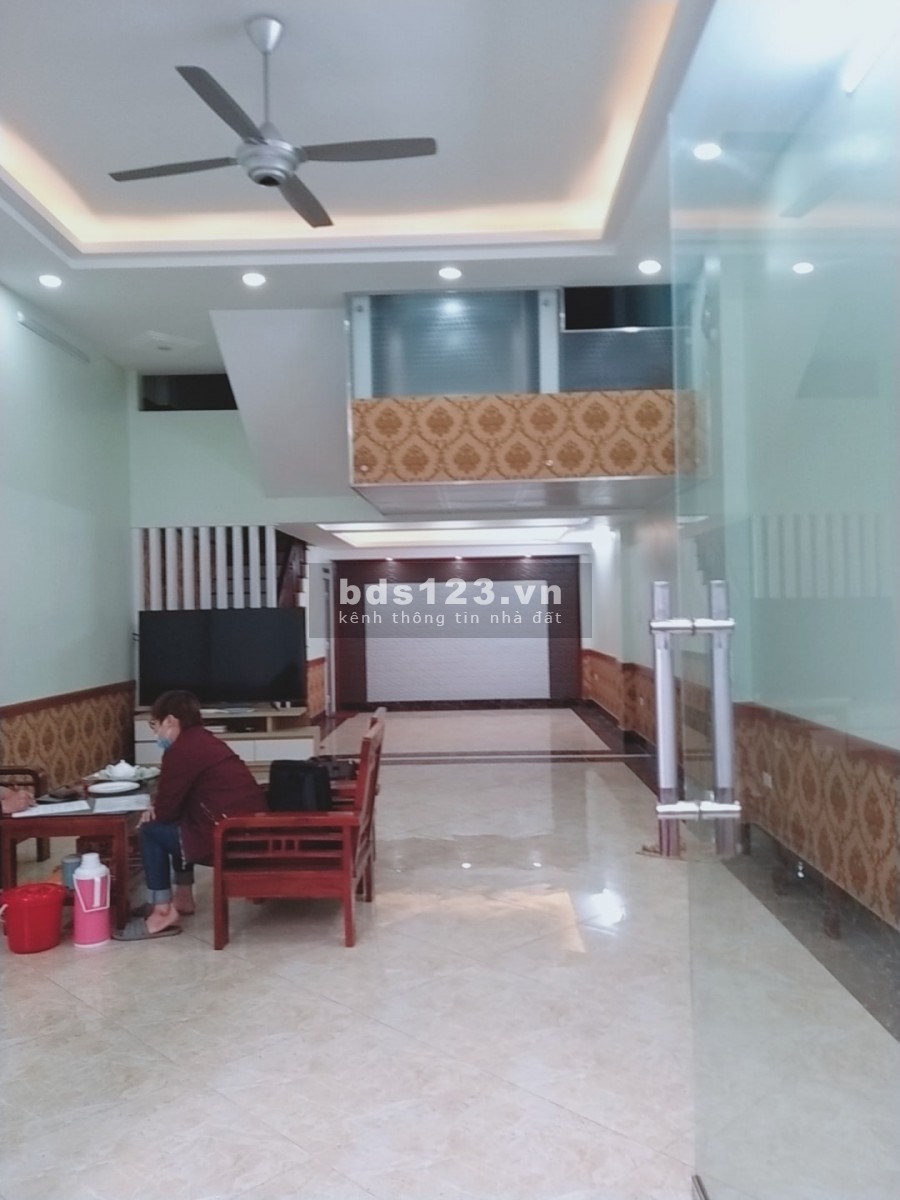 BÁN GẤP NHÀ TRUNG TÂM MỸ ĐÌNH 59m2 MẶT TIỀN 4,9m THANG MÁY VỈ HÈ Ô TÔ KINH DOANH