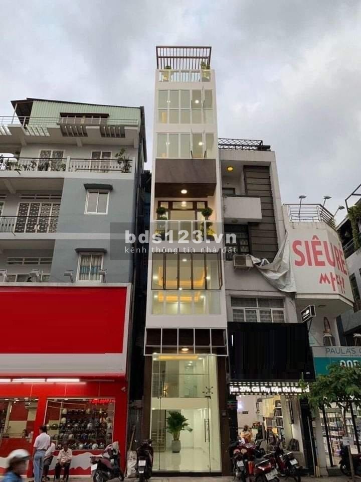 Bùi Văn Thêm mt 4 x 13 Nhà trống suốt KD