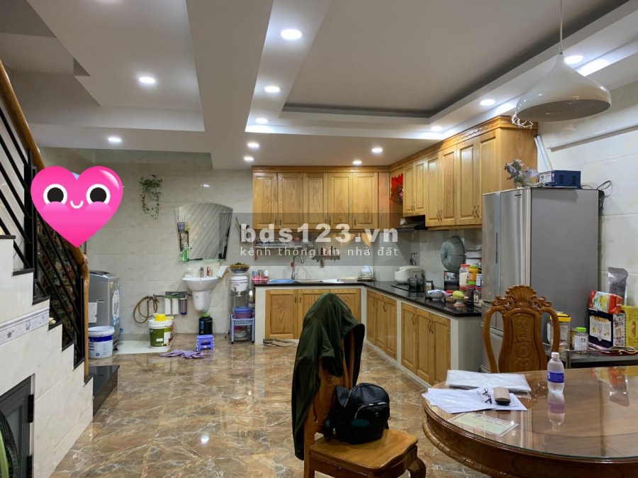 Bán nhà MT Bùi Thị Xuân, 95m2(5x19), 4 tầng, Giá chỉ 12.5 tỷ, Khu KD tấp nập LH: 0914648319