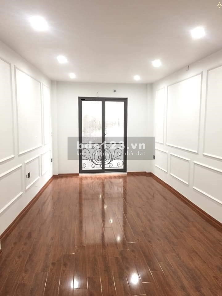 BÁN NHÀ ĐẦU PHỐ THUỴ KHUÊ, SỔ ĐỎ VIP - NHÀ MỚI TINH 5 TẦNG, 3 PN, Ở NGAY