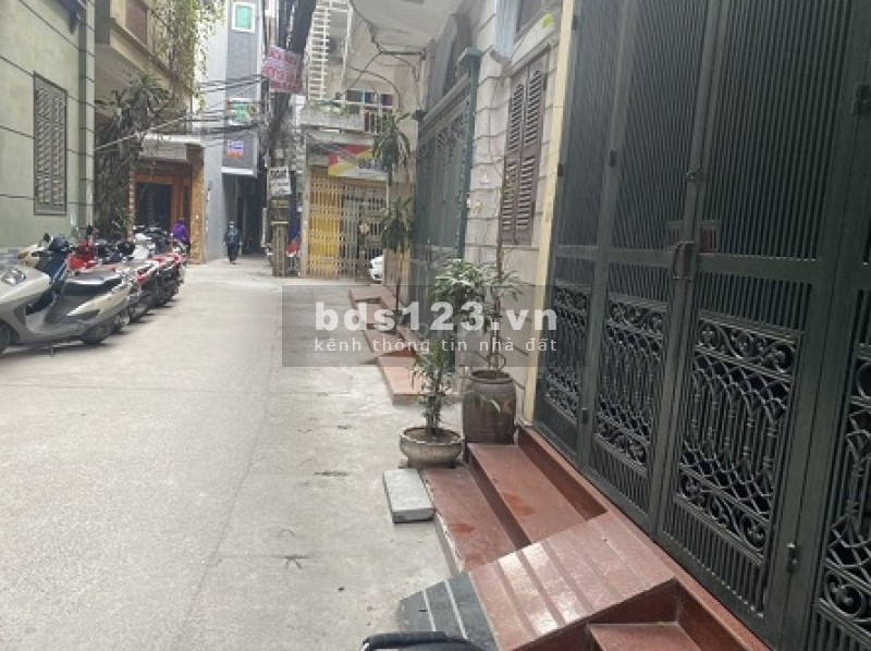 Bán nhà Hoa Bằng, Cầu Giấy, ô tô, giá 3.9 tỷ.