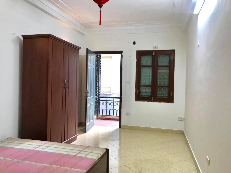 Phân Lô Quân Đội, 10m ô tô, Cầu Giấy Hoa Bằng 33m2 4 tầng chỉ 3.9 tỷ có TL