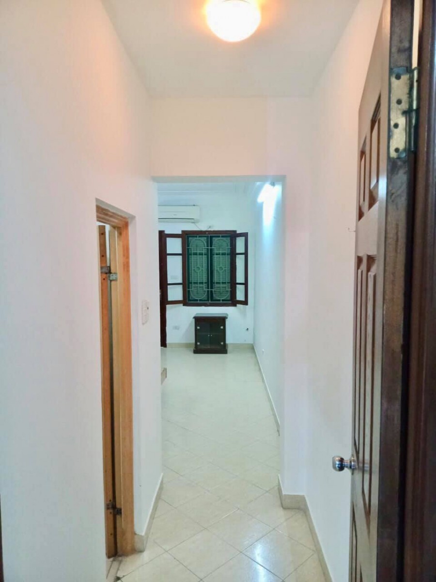 Phân Lô Quân Đội, 10m ô tô, Cầu Giấy Hoa Bằng 33m2 4 tầng chỉ 3.9 tỷ có TL