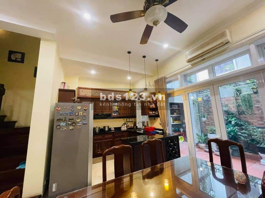 SIÊU PHẨM TÂY HỒ, NGÕ THÔNG, Ô TÔ, KINH DOANH GẦN HỒ, DT 55M2 5TẦNG, GIÁ 4 TỶ