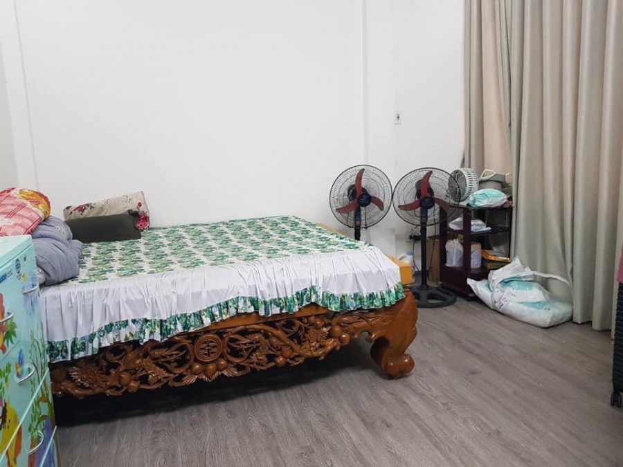 Nhỉnh 2 tỷ OTO đỗ cửa TT Hoàng Mai Nhà đẹp ở ngay