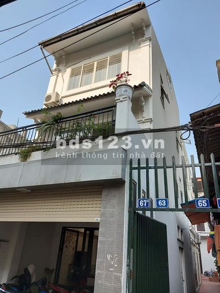 Bán nhà nông nghiệp dt 40m2 4 tầng mặt phố phân lô giá 2 tỷ bán để chuyển vào sài gòn