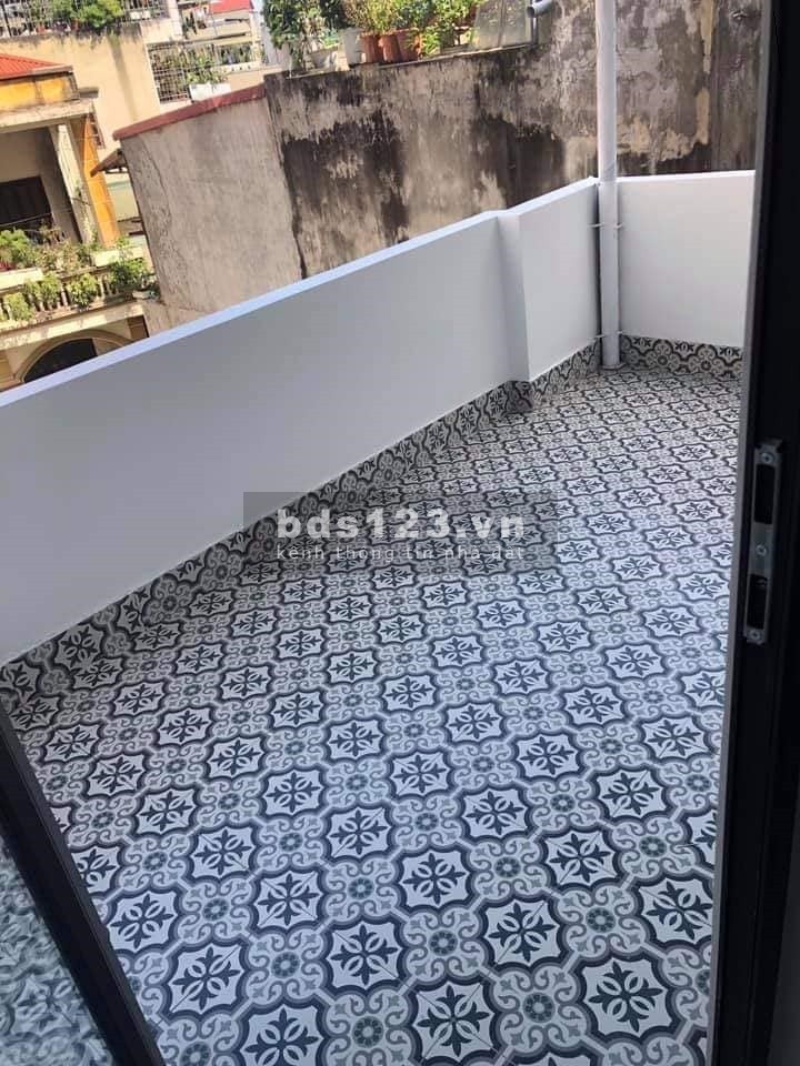 BÁN NHÀ ĐẦU PHỐ THUỴ KHUÊ, SỔ ĐỎ VIP - NHÀ MỚI TINH 5 TẦNG, 3 PN, Ở NGAY