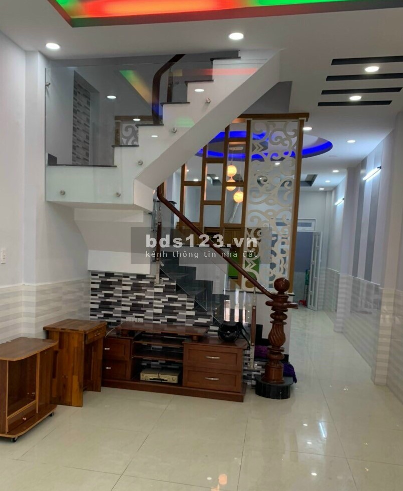 Nhà 4 tầng kiên cố, Dân Tộc, Tân Sơn Nhì, Tân Phú. 3,950 tỷ